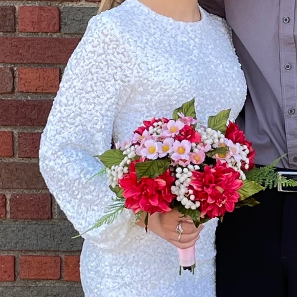 Like New! ROSEDRESS white sequin mini dress homecoming HoCo dance SMALL bodycon - Picture 2 of 12